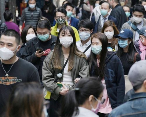 林正財認為社會要思考如何做到長期應對疫情下生活,但強調要慢慢調較。 資料圖片