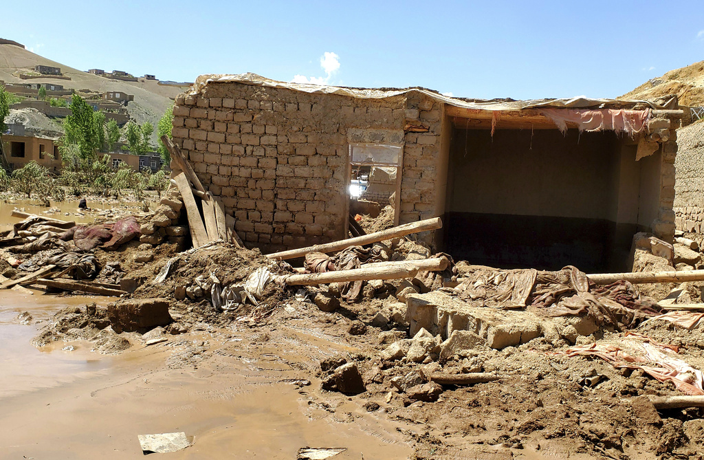 阿富汗两省发生水灾，近70人死亡。美联社