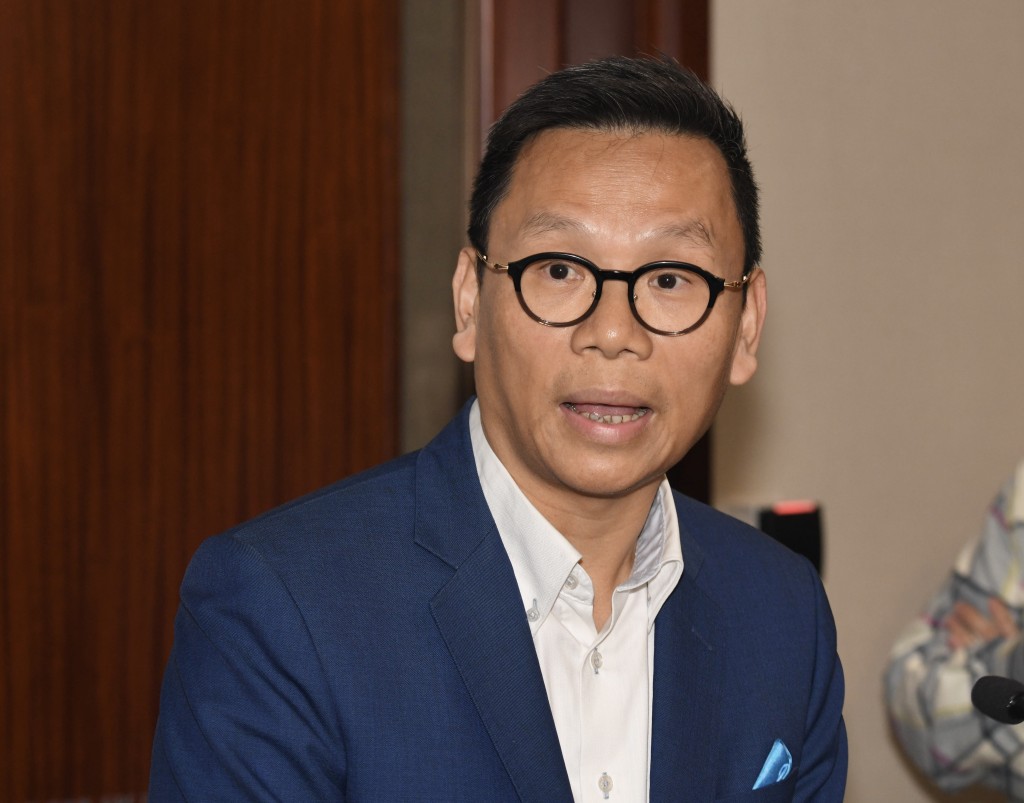 陳恒鑌形容，新檢測程序是「顛覆性」改變，由政府或投訴人舉證的責任，轉回到業主身上。資料圖片