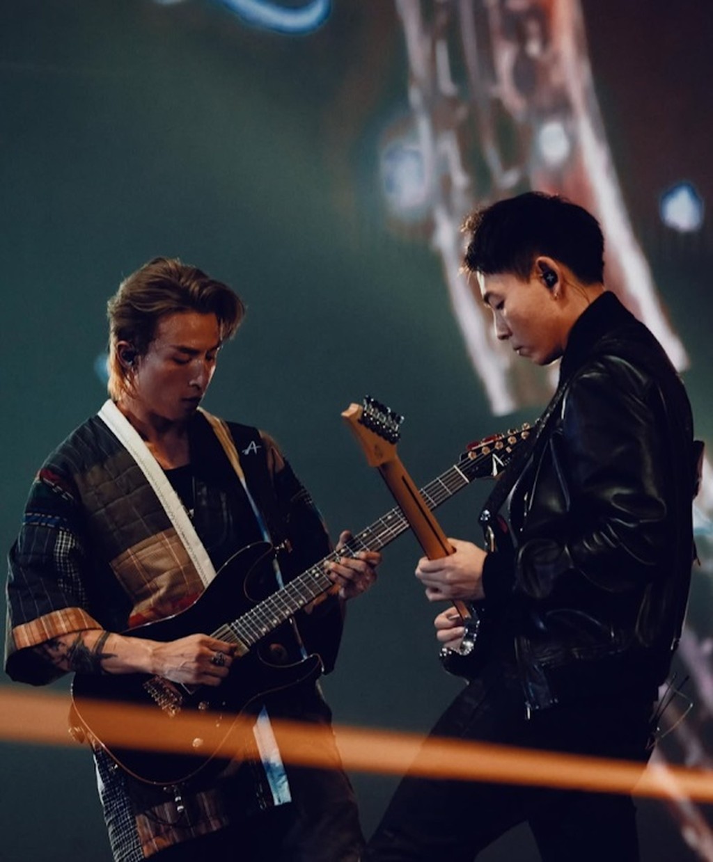 AK去年舉行個人演唱會,徐浩亦有上台與他jam歌。 AK去年舉行個人演唱會,徐浩亦有上台與他jam歌。