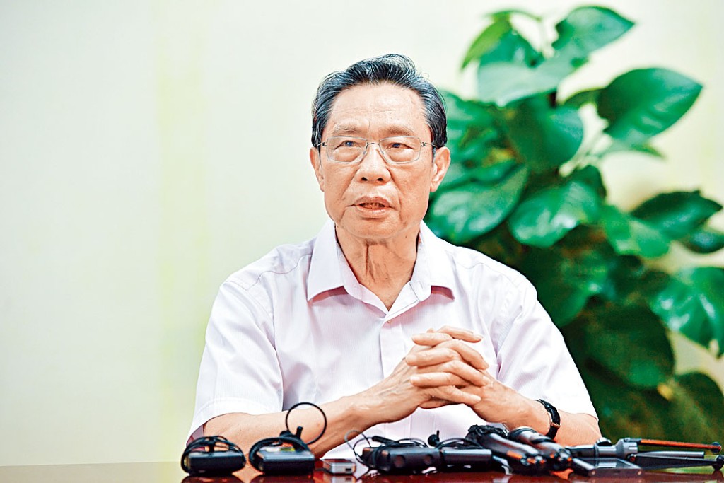 中央决定钟南山为「共和国勋章」建议人选。