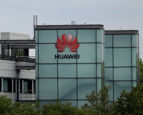 據報若歐盟禁華為參與5G網絡建設,中方將反制愛立信和諾基亞。AP圖