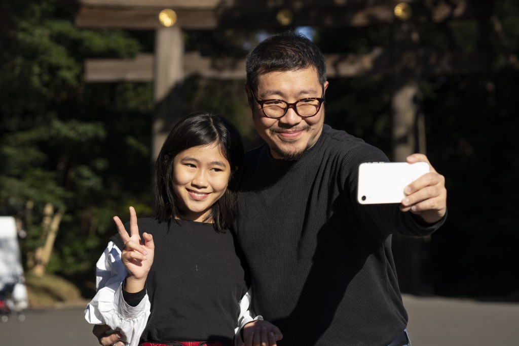 踏入青春期,子女的身心經歷急劇變化,開始尋求獨立與同儕認同。家庭的界線需要重新調整,家長放下主導管理者的角色換到人生顧問。(示意圖) 踏入青春期,子女的身心經歷急劇變化,開始尋求獨立與同儕認同。家庭的界線需要重新調整,家長放下主導管理者的角色換到人生顧問。(示意圖)