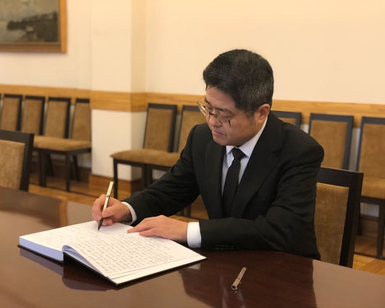 外交部副部长乐玉成紧急召见加拿大驻华大使麦家廉，促请加方放人。资料图片