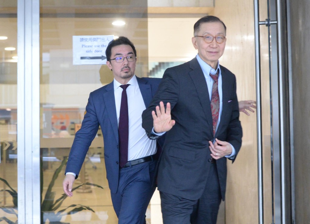 羅俊謙(左)、羅嘉瑞(右)