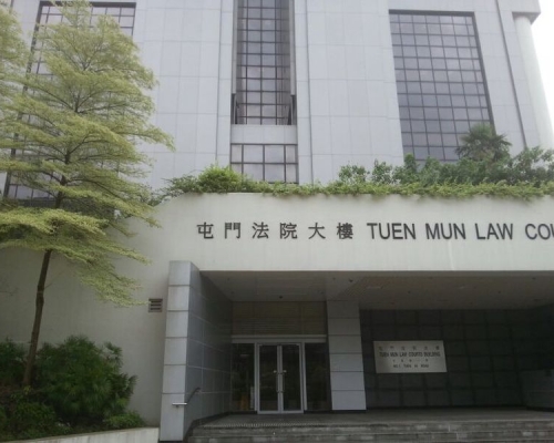 兩人今在屯門裁判法院承認管有攻擊性武器、和適合作非法用途的工具等4罪。 資料圖片