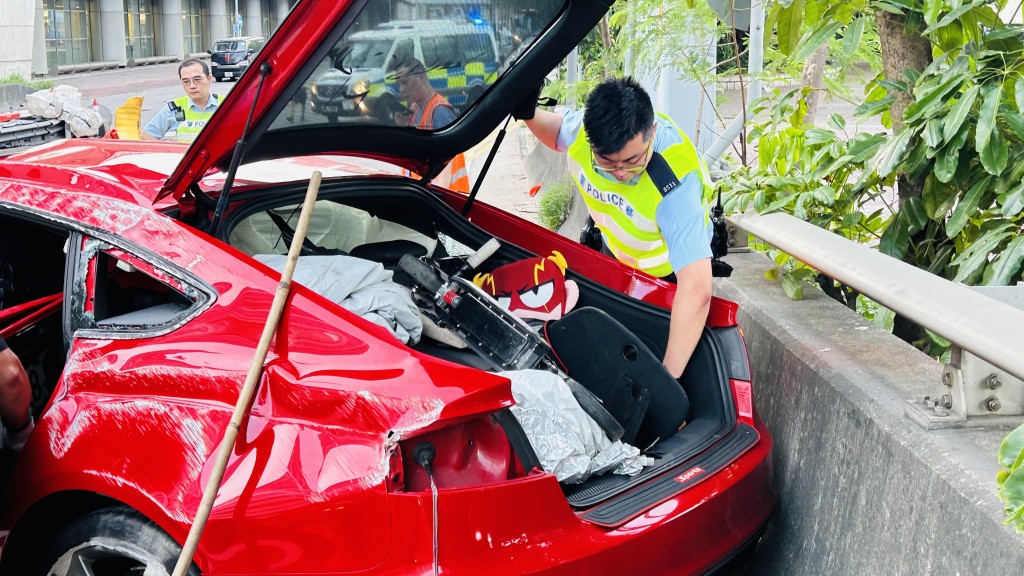 警員到場調查。