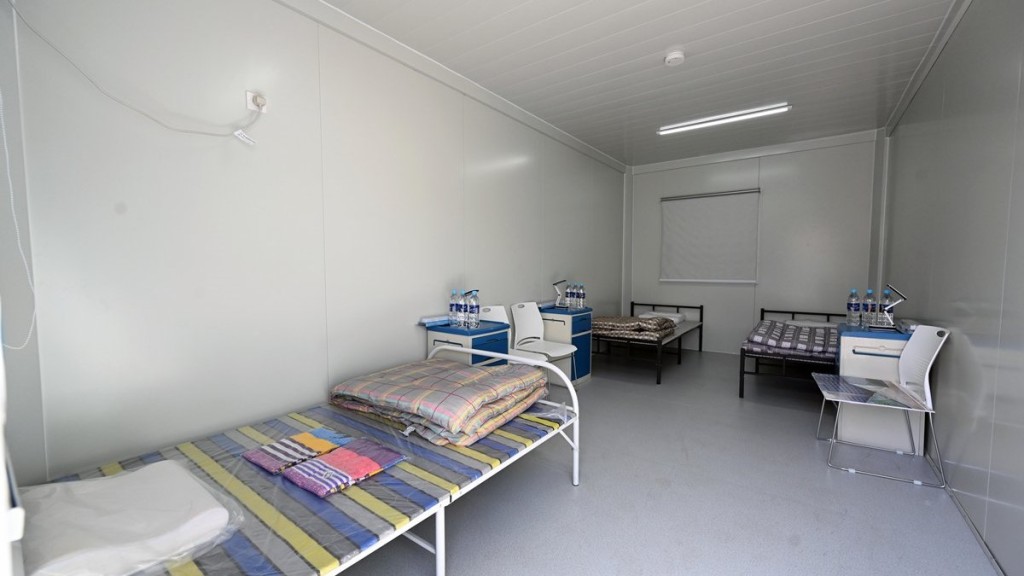 青衣社區隔離設施經各部門通力合作，7日即告竣工。政府新聞網圖片