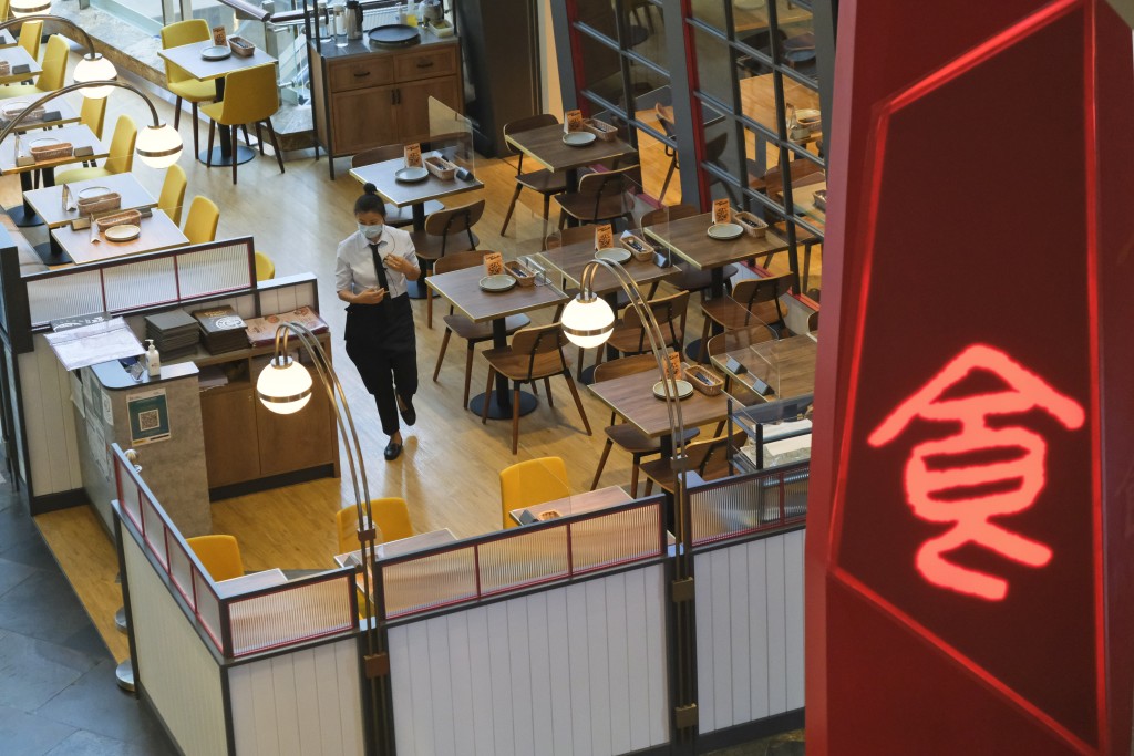 建造業及飲食業失業率成重災區。資料圖片 建造業及飲食業失業率成重災區。資料圖片