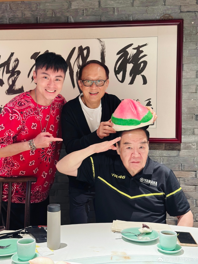 鄭則仕已年屆74歲,狀態依然很好。 鄭則仕已年屆74歲,狀態依然很好。