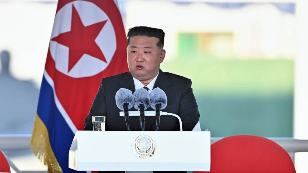 有內地學者認為金正恩參加九三閱兵,旨在平衡與中俄兩國的關係。美聯社