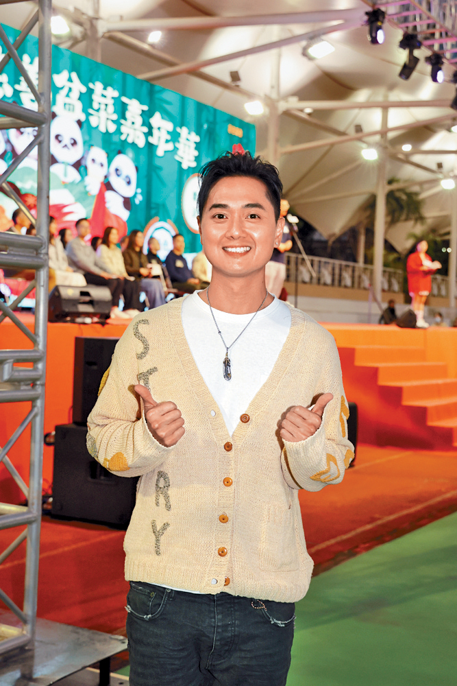 鄭俊弘笑言無意爭「一哥」地位。