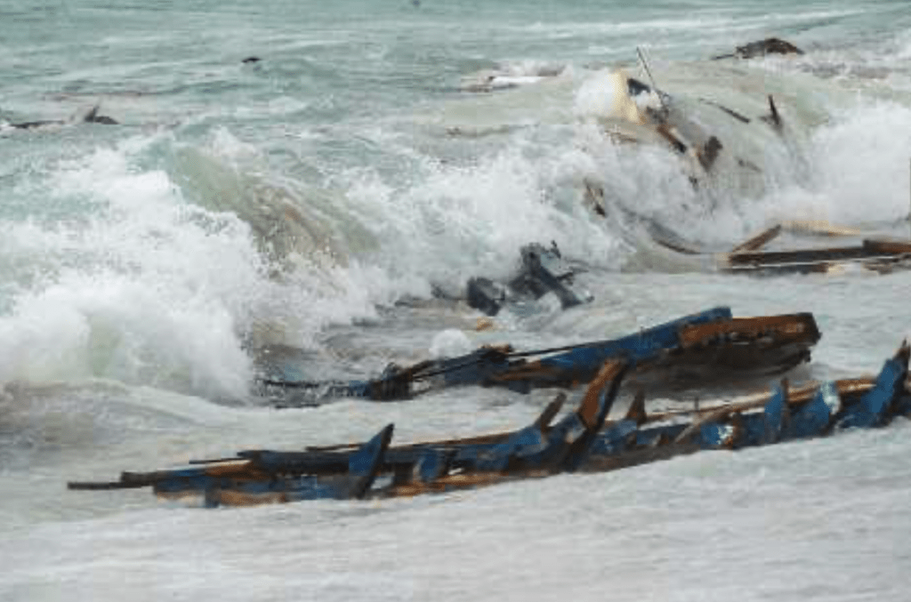 意大利上月发生难民船触礁翻沉事故，导致至少72人死亡，震惊国际。美联社
