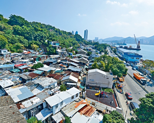 政府研究釋出茶果嶺村用地。