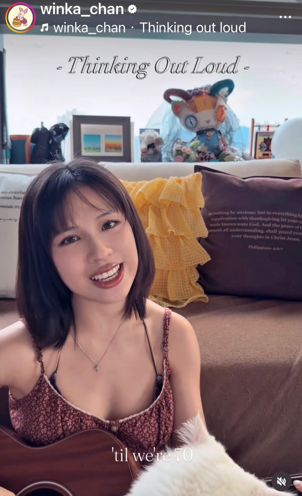 Winka常常自彈自唱，並上載片段上IG。