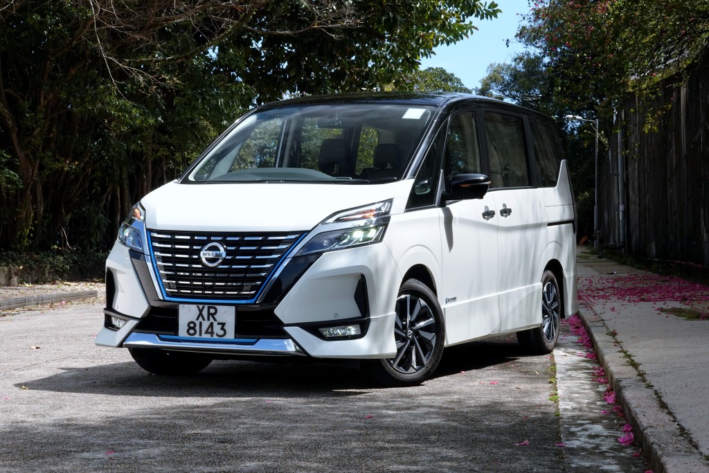 ●日產Serena e-Power以馬達驅動，配合1.2公升引擎發電，耗油量24.4km/L。