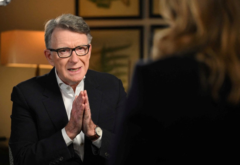 文德森說自己與愛潑斯坦再次被聯繫在一起，對此深感遺憾和抱歉。路透社