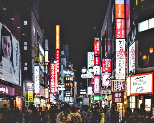 日本向外國遊客及留學生提供免稅優惠，疑被留學生作為圖利的功具。unsplash圖片
