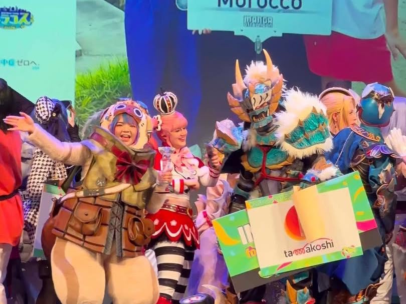 港队代表cosplay《魔物猎人》在世界Cosplay峰会首夺总冠军，创下历史。anicomhk@IG