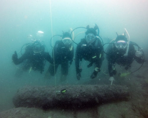 民間水下考古隊近年尋獲不少文物，部分更可追溯至宋代。