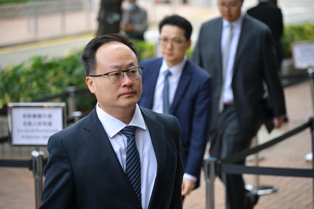 代表政府的資深大律師孫靖乾。 代表政府的資深大律師孫靖乾。