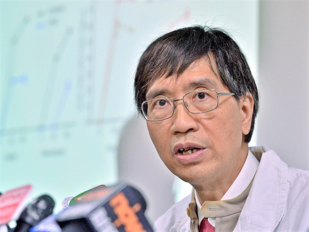 負責調查的港大微生物學系講座教授袁國勇。資料圖片 負責調查的港大微生物學系講座教授袁國勇。資料圖片