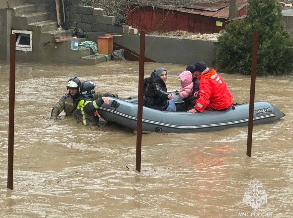 俄羅斯達吉斯坦暴雨成災 宣布進入緊急狀態 逾32萬人斷電。路透社