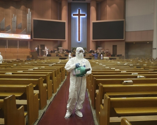 南韓教會此前已出現過多個感染群組。美聯社資料圖片