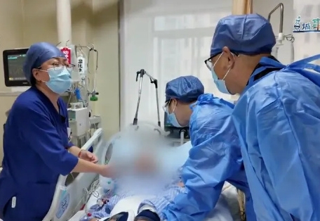 夏先生搶救8天後仍不幸去世。