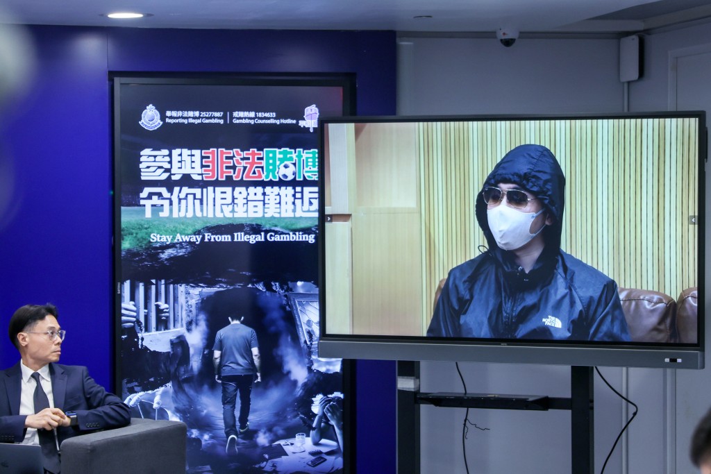 曾經沉迷外圍賭博的過來人阿軒(化名)分享心路歷程,呼籲青少年遠離賭博。 何家豪攝 曾經沉迷外圍賭博的過來人阿軒(化名)分享心路歷程,呼籲青少年遠離賭博。 何家豪攝
