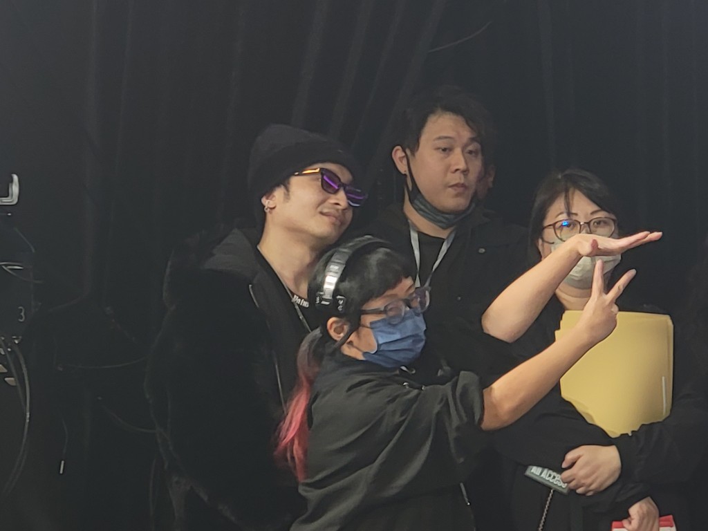 睇Dee老竇個樣幾憐惜。 睇Dee老竇個樣幾憐惜。