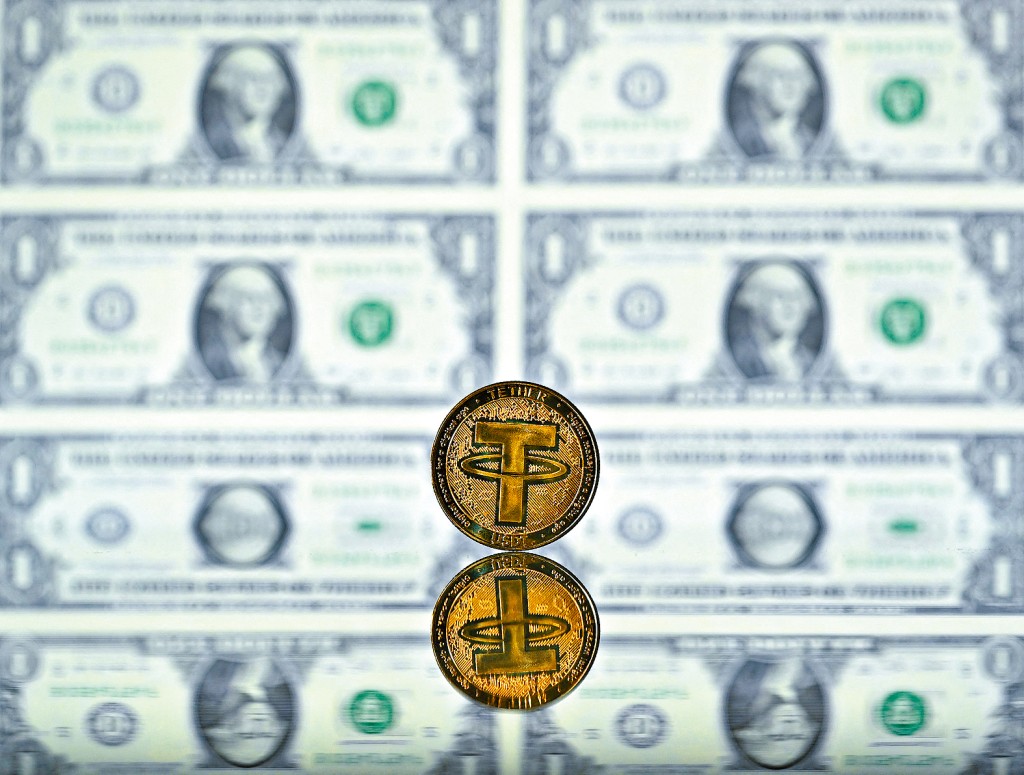 有加密貨幣領域專家表示,穩定幣不僅能減少對傳統銀行SWIFT系統依賴,還將提升跨境匯款效率與便利性。