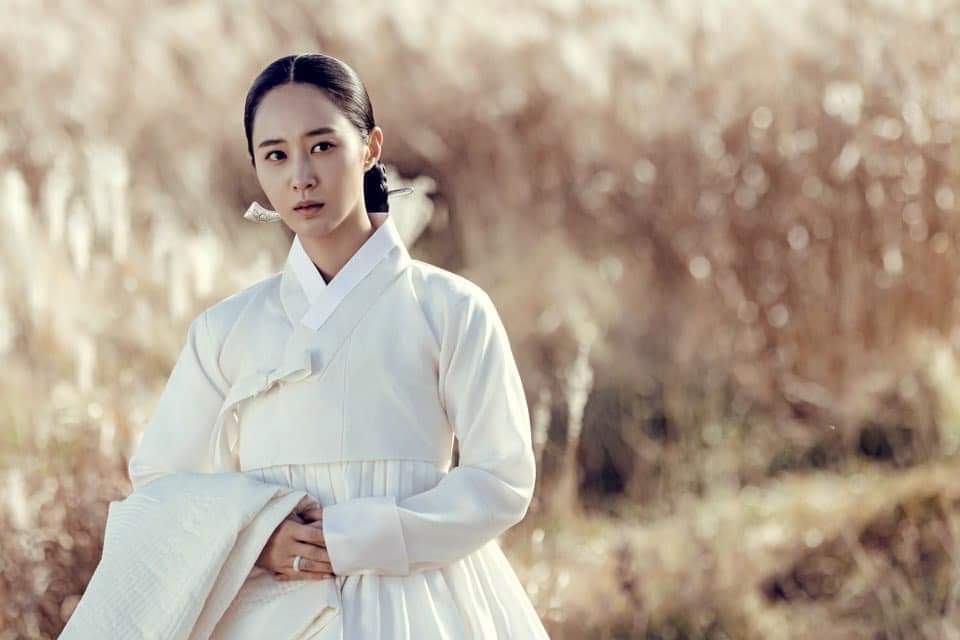 劇中Yuri新婚不久便成為寡婦。