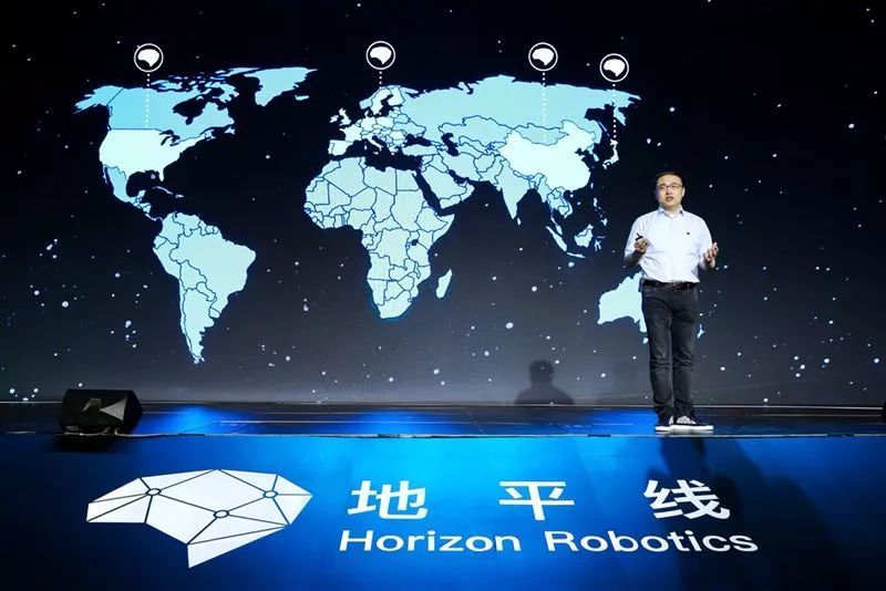 地平線(Horizon Robotics)專注於智能駕駛技術的發展。2017年底，地平線發布中國首款面向智能駕駛的AI芯片。時隔一年多，地平線宣布量產中國首款車規級AI芯片，實現了中國車規級AI芯片量產零的突破。2018