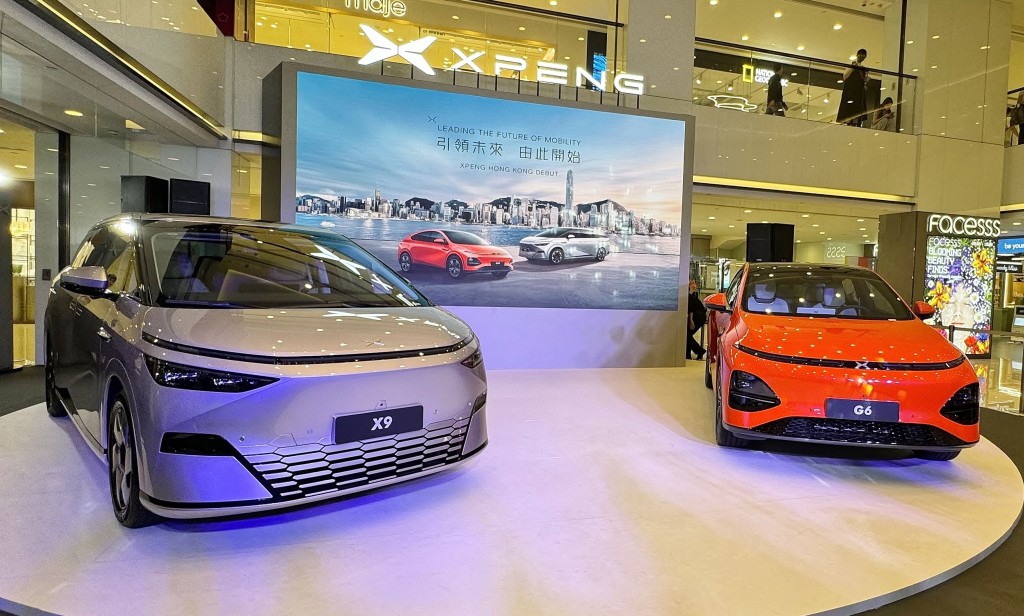 兩款率先推出的全新XPENG小鵬電動車分別是G6智能SUV和X9旗艦豪華七人車。