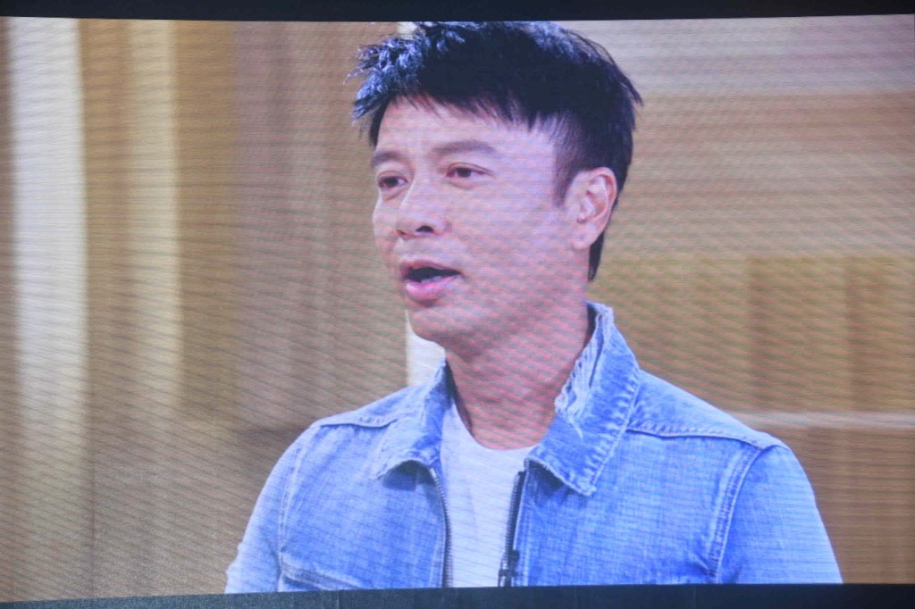 李克勤為音樂選秀節目《聲夢傳奇》擔任「奶爸」，助參賽者搵導師。