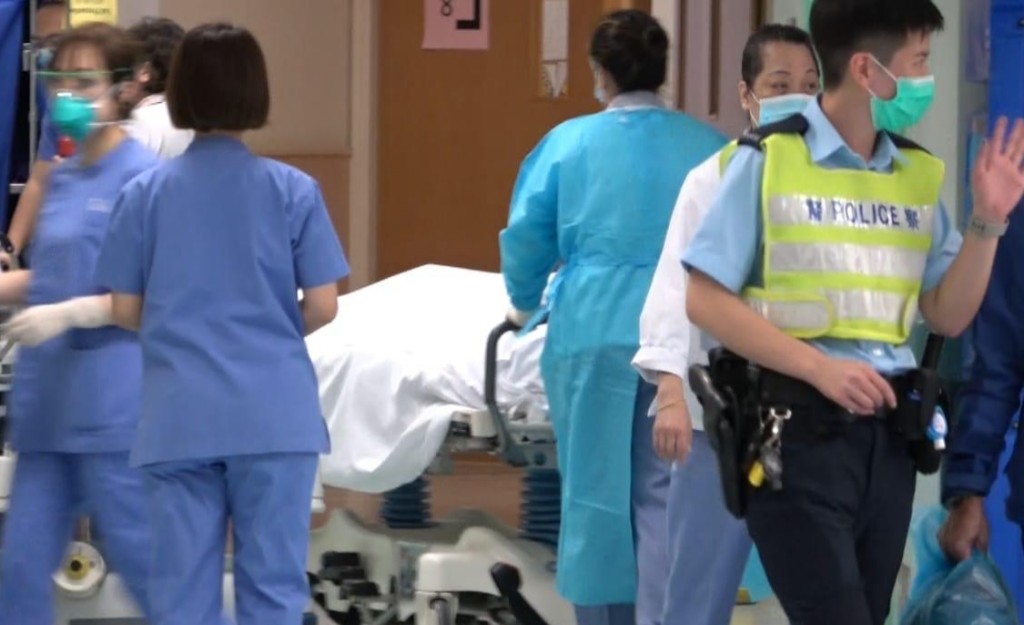 傷者送抵屯門醫院經搶救後不治。