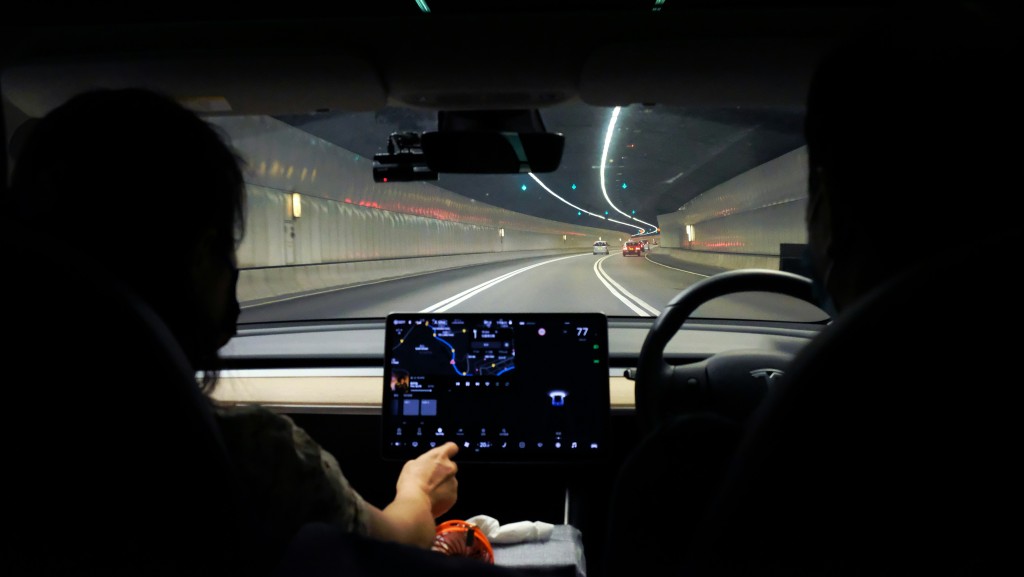 有網民發文分享自己遇到一位背景超強的Uber司機。(示意圖非涉事人) 有網民發文分享自己遇到一位背景超強的Uber司機。(示意圖非涉事人)