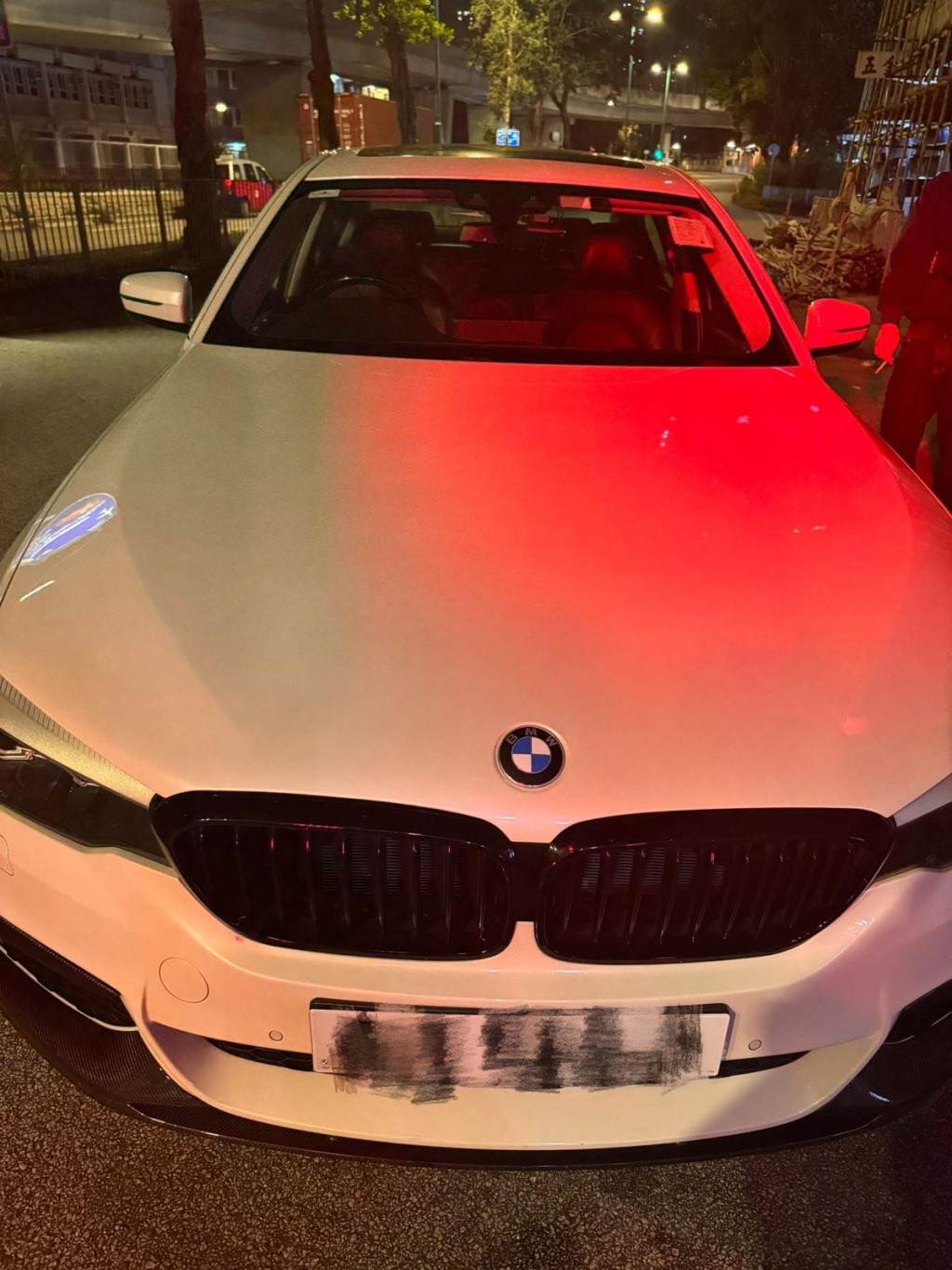 警新界北打击酒驾及交通违例 拘捕4名男子 包括一名通缉人士。警方图片