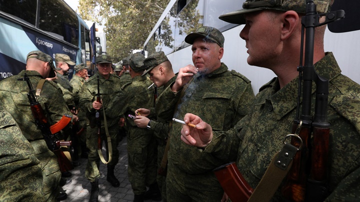 俄軍動員30萬後備軍人，暫未見扭轉其在烏克蘭戰場不利戰況。路透社資籵圖片