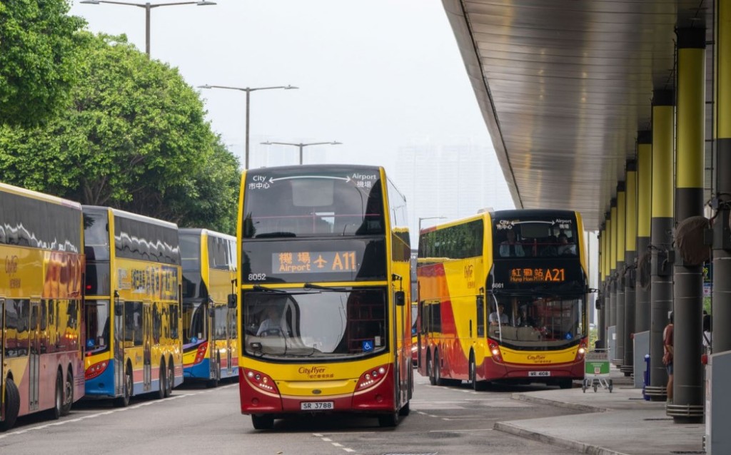 想享受這次難得的優惠，就要把握時機。城巴宣布，在2026年2月14日（年廿七）的頭班車起，至3月1日（正月十三）的尾班車為止，所有年滿4歲至11歲的合資格小童，均可免費乘搭城巴機場快線。