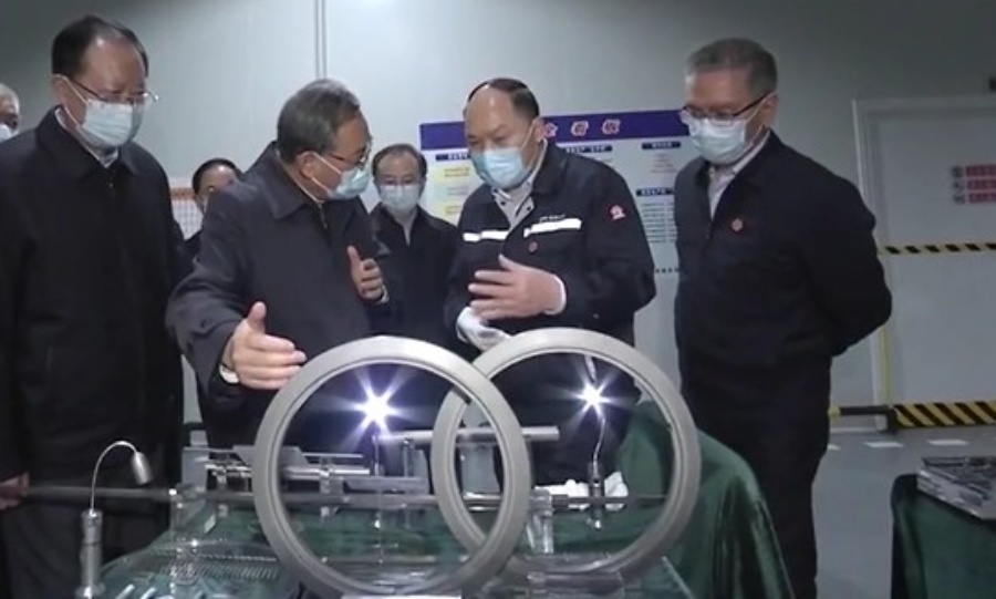 李強到訪了汽車廠及中國鐵建重工等企業。新華社