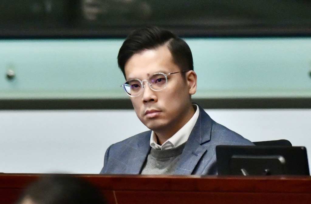 梁文廣建議，在主教山一帶物色合適且安全的用地，正式規劃康體設施，以平衡遊客與市民的需要。資料圖片
