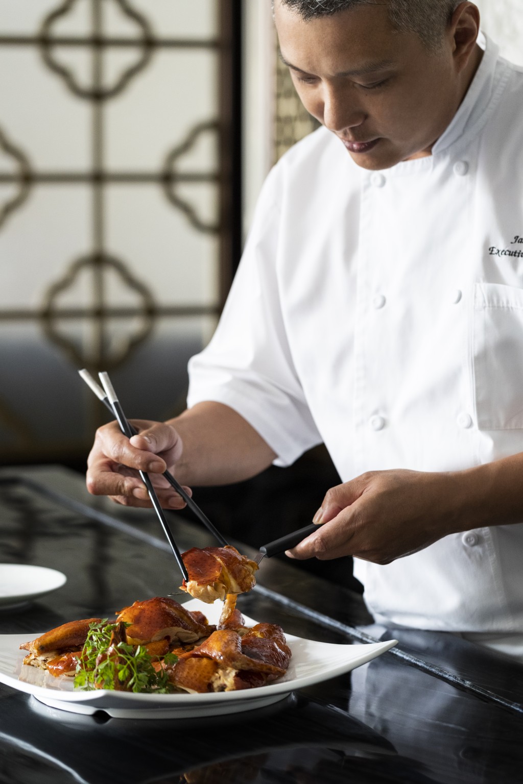 鍾師傅表示，今年希望可以為餐廳奪得米芝蓮。受訪者提供