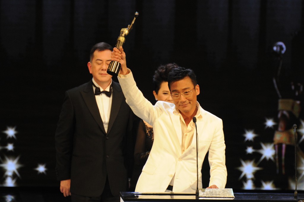 當年獲榮《第32屆香港電影金像獎》12項提名，最終梁家輝憑電影獲得影帝，《寒戰》同時獲得「最佳電影」、「最佳導演」等9個大獎。
