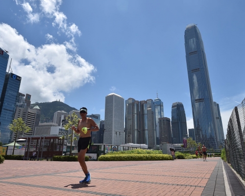 展望明日也大致天晴。