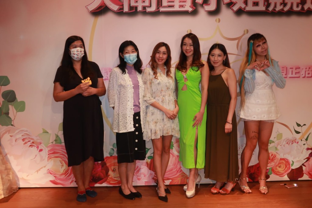 左起: Rainey Wo、袁杏嬌、單穎蘅(Eiko) 、梁欣娟(Yuki) 、Chara Lee、Poon Sin Yuk