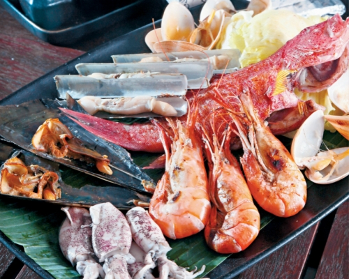 秋風起不少市民會進食海鮮火鍋或燒烤。資料圖片