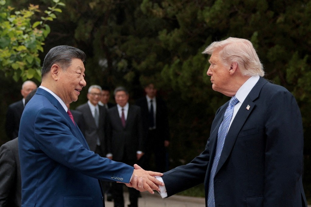 專家對美國政府是否會對中國採取強硬行動存疑，尤其是在中國國家主席習近平（左）預計9月訪美前夕。路透社