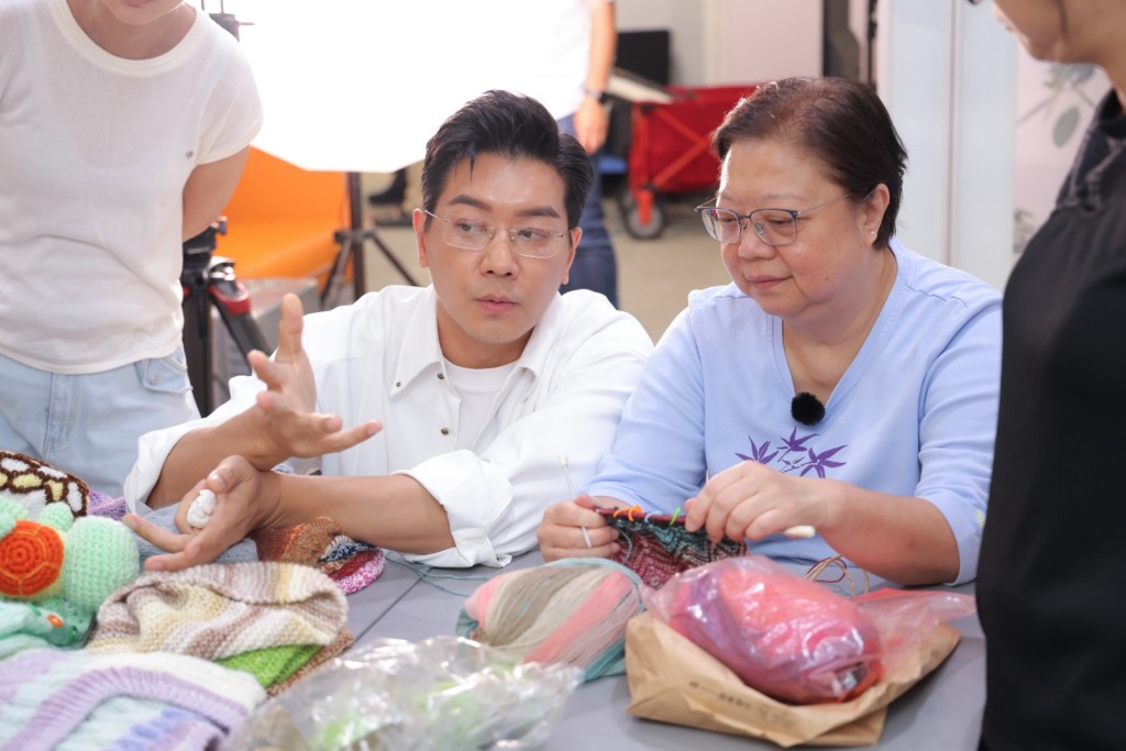 諾懿今次擔任幕後大腦，雖然並未在鏡頭前亮相，但鏡頭後他卻付出很大努力，還不時細心地講解拍攝內容及流程。